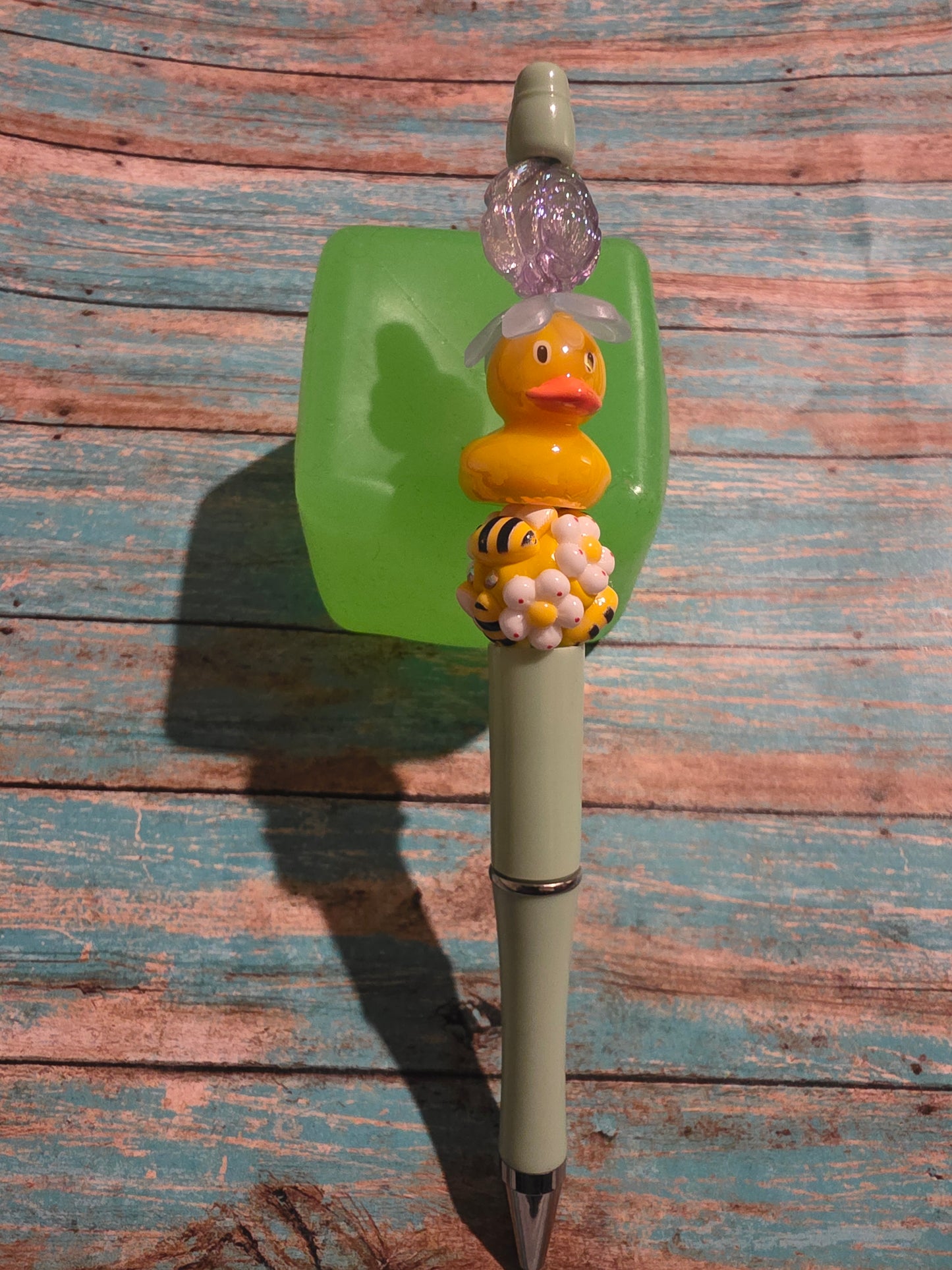 The Duck and the Bee's Pen